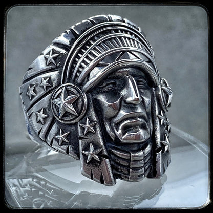 Bague indien hommage SITTING BULL argent 925. Collab PITCH & NEO